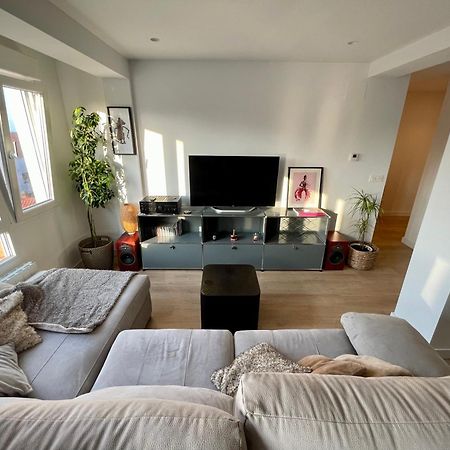 Piso De 2 Habitaciones En Centro, Zona Muy Tranquila Con Playa A 2 Min Andando 希洪 外观 照片