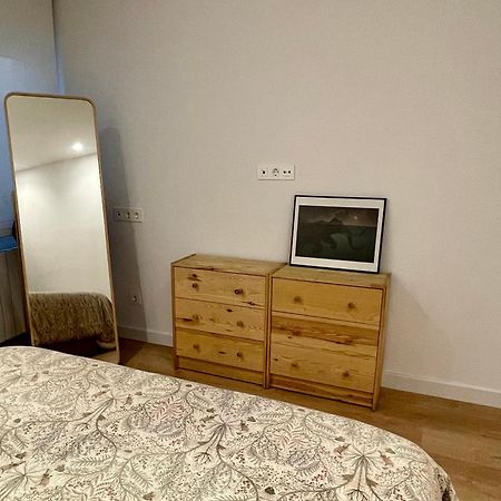 Piso De 2 Habitaciones En Centro, Zona Muy Tranquila Con Playa A 2 Min Andando 希洪 外观 照片