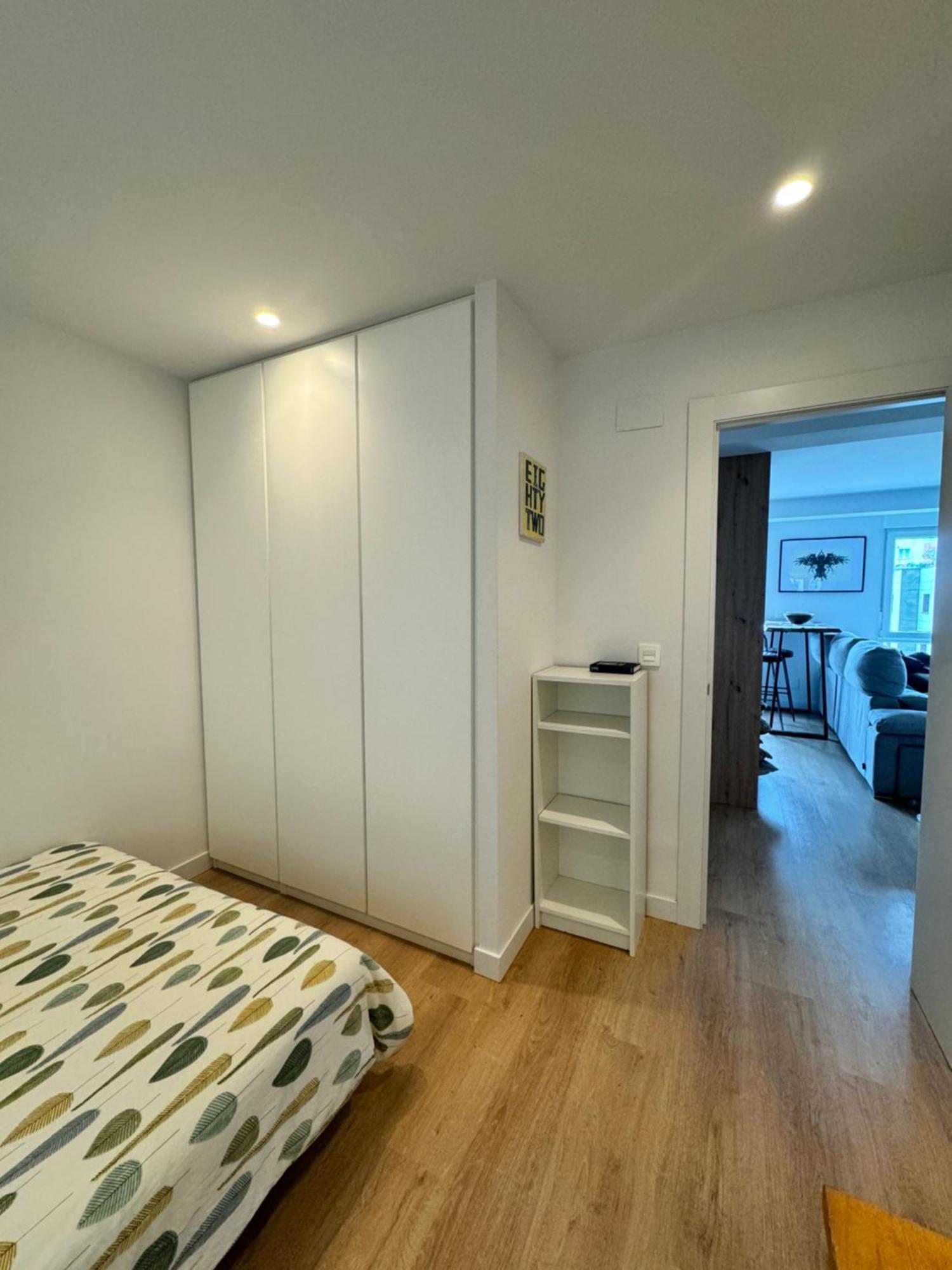 Piso De 2 Habitaciones En Centro, Zona Muy Tranquila Con Playa A 2 Min Andando 希洪 外观 照片