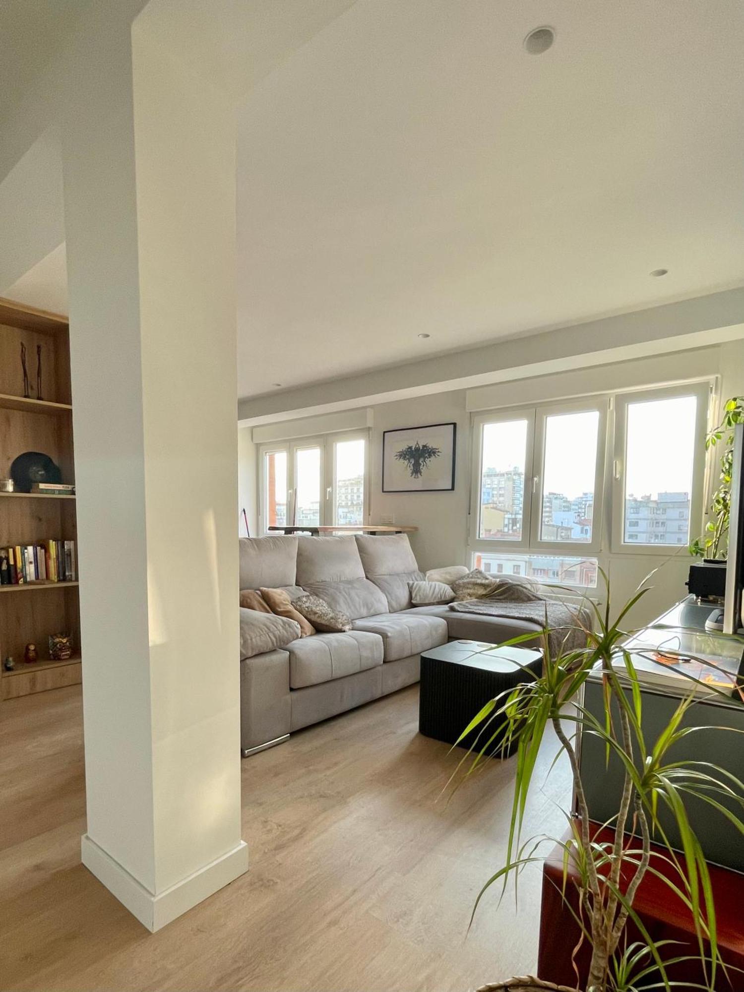 Piso De 2 Habitaciones En Centro, Zona Muy Tranquila Con Playa A 2 Min Andando 希洪 外观 照片