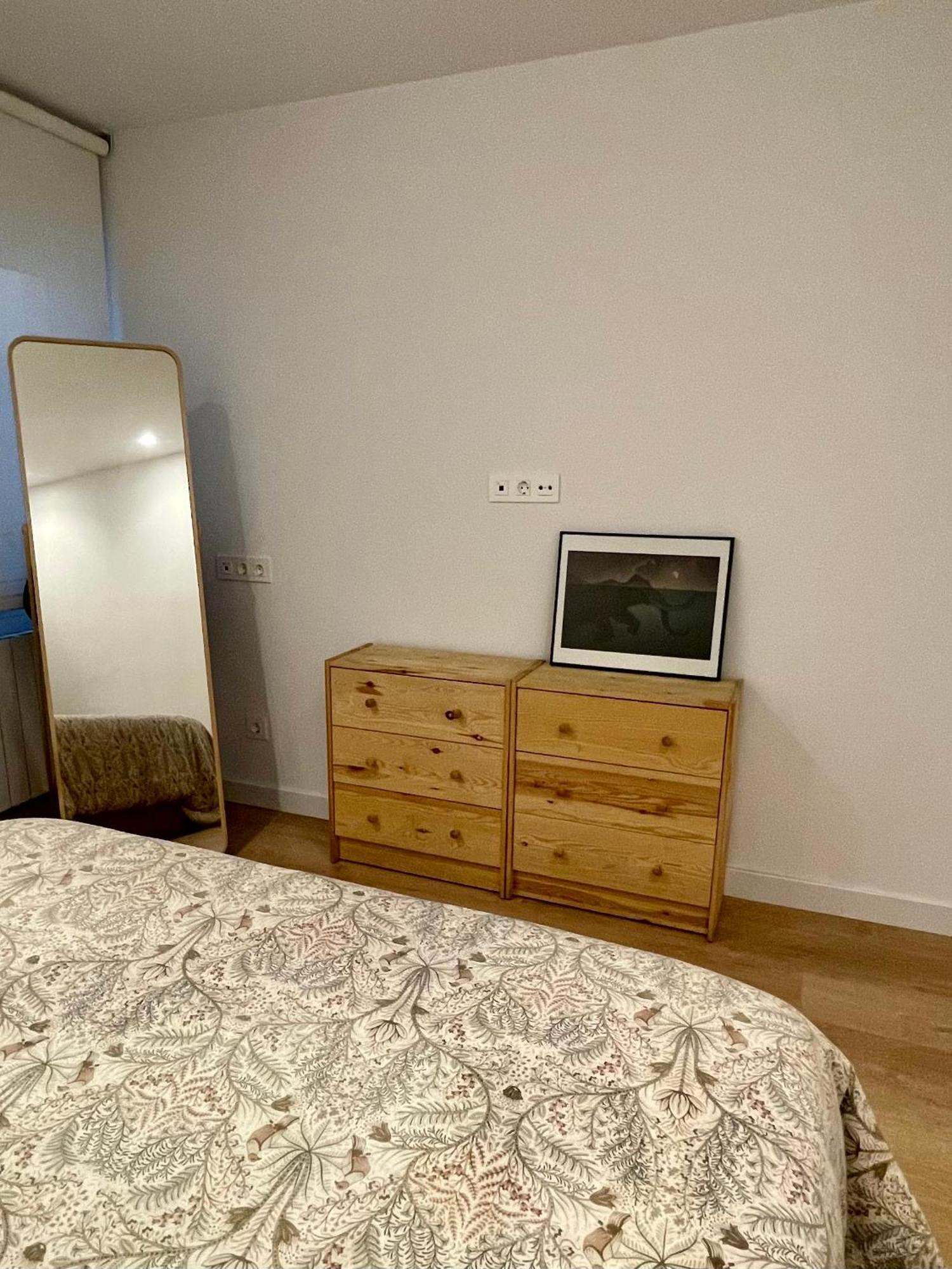 Piso De 2 Habitaciones En Centro, Zona Muy Tranquila Con Playa A 2 Min Andando 希洪 外观 照片